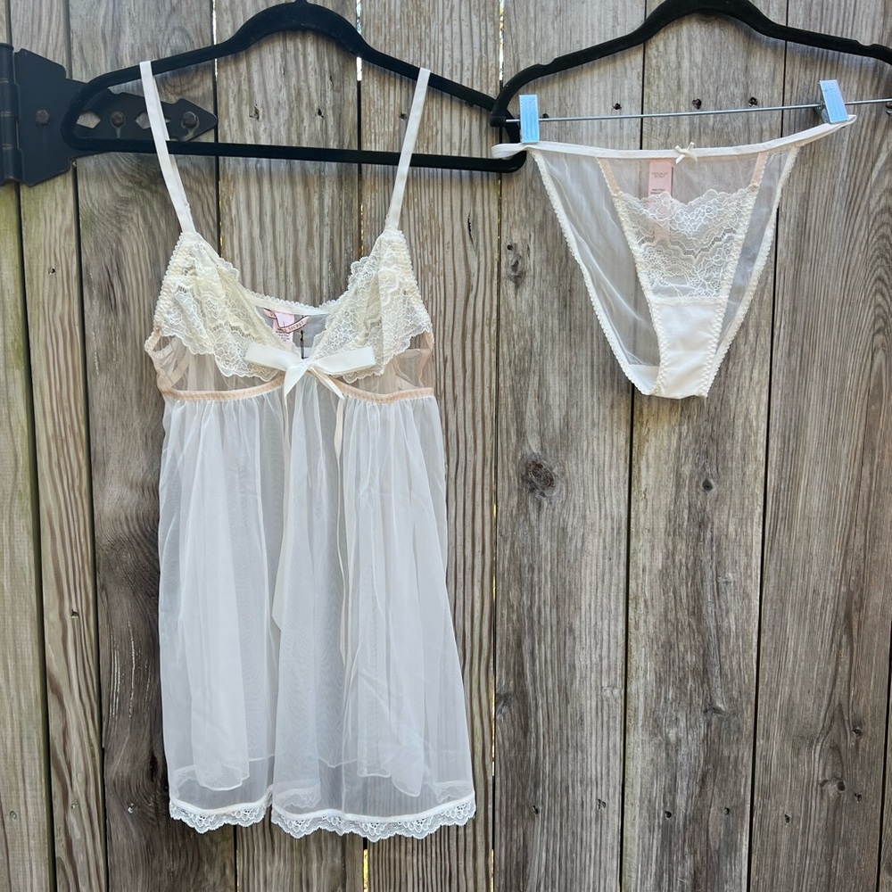 VICTORIAS SECRET White Lace Babydoll Lingerie  Women’s Large  NWT NEW
